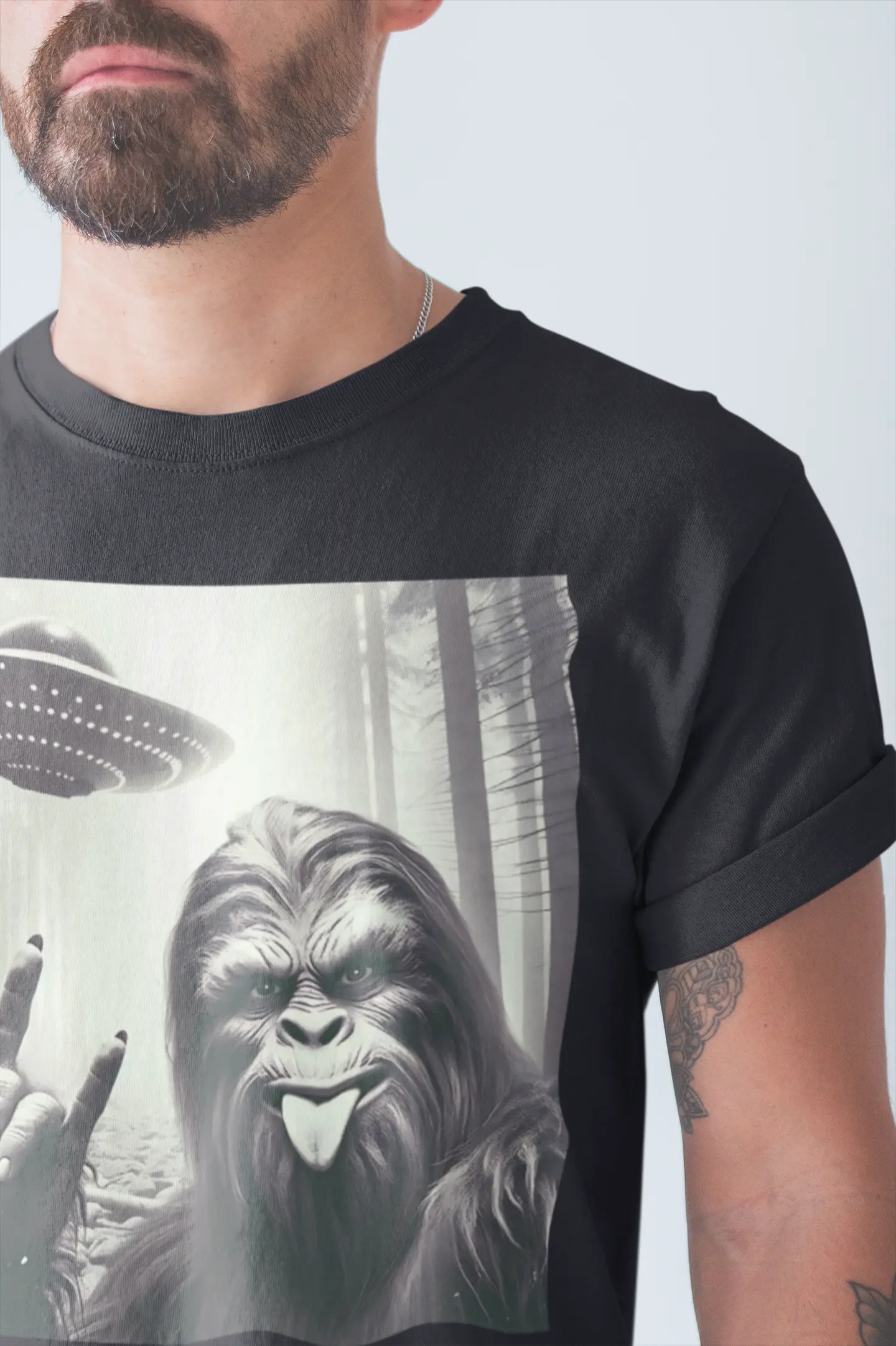 T Shirt "The Sasquatch and The Alien Probe" Lava Dawgs Apparel