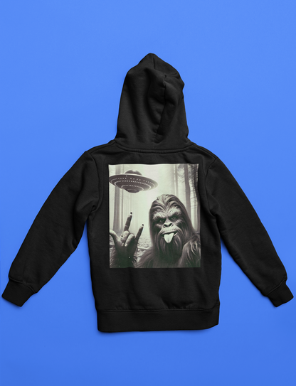 Hoodie "Sasquatch and the Alien Probe"
